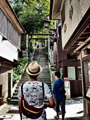 『伊香保温泉　伊香保神社へ』