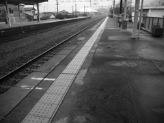 霧雨のプラットホーム