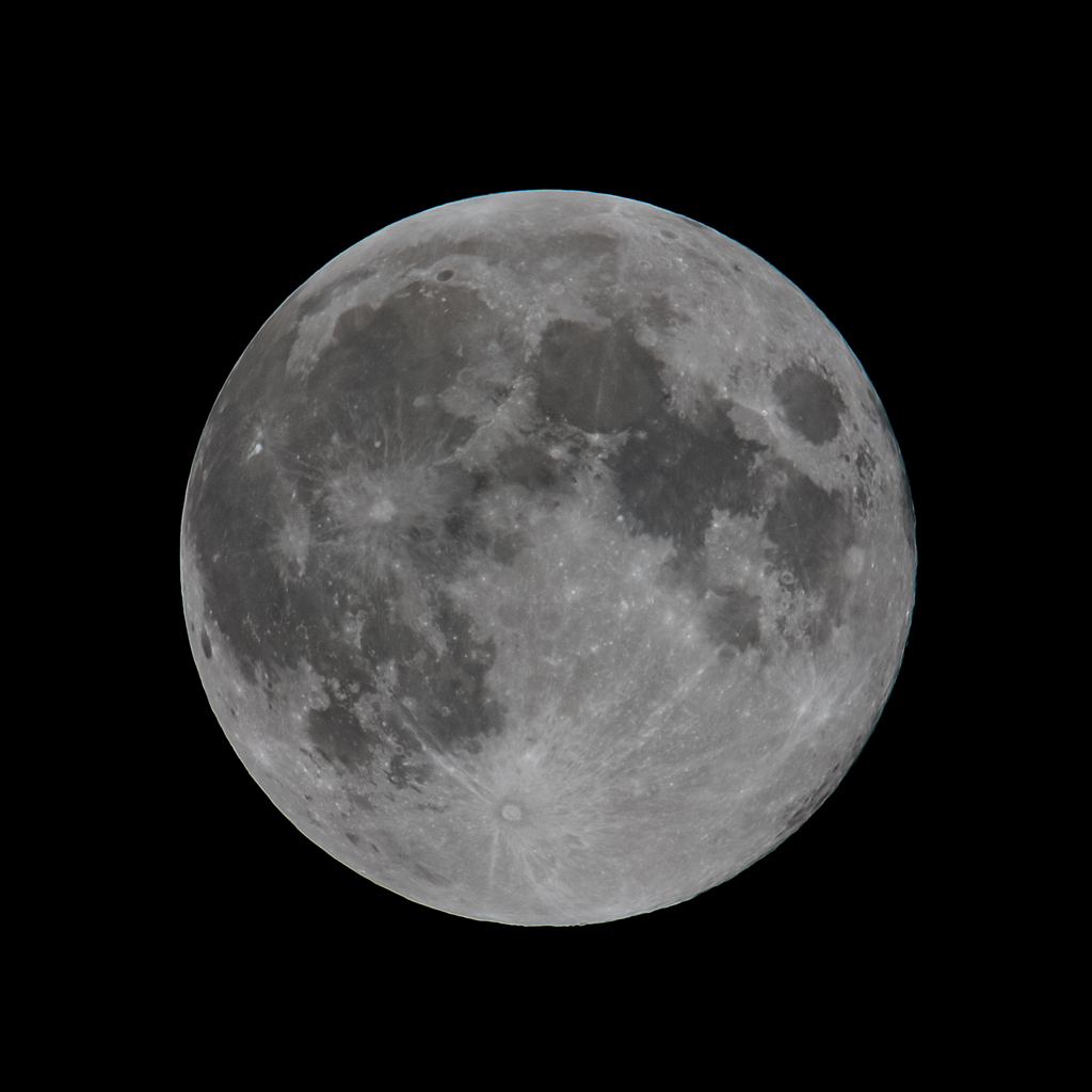 昨夜のStrawberry Moon
