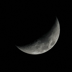 久々にカメラレンズで月撮り 2025.11.26