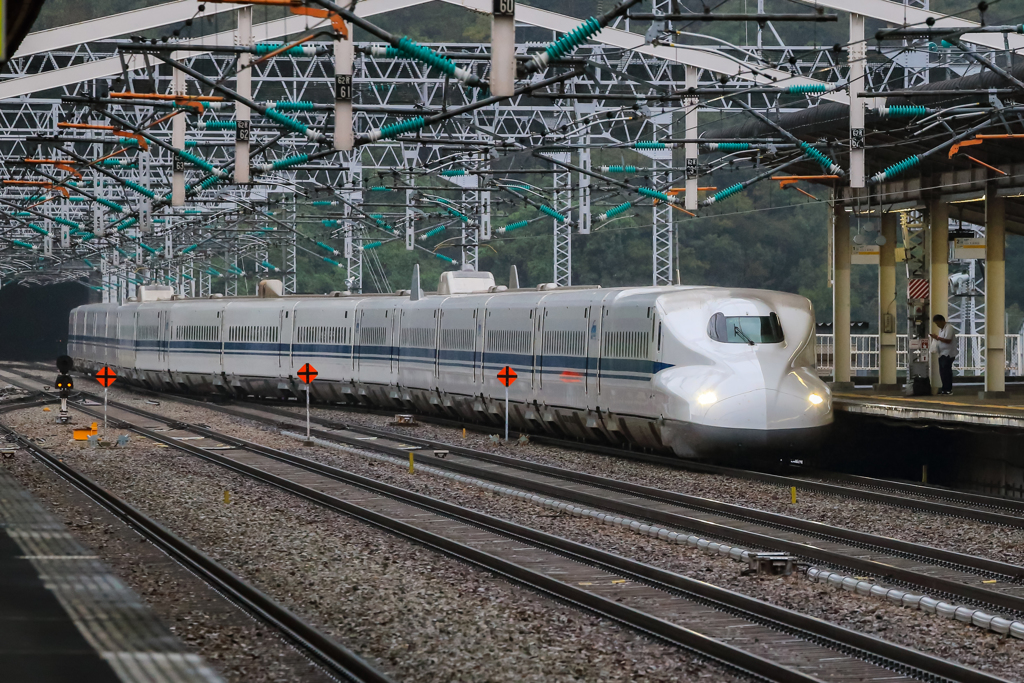 雨の相生駅 ②