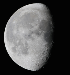 先日の月　ウェーブレット軽め、他は無調整で再アップ