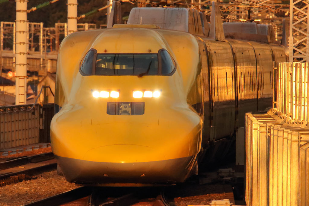 Doctor Yellow 2018.09.02 ① 《夕陽を浴びて》