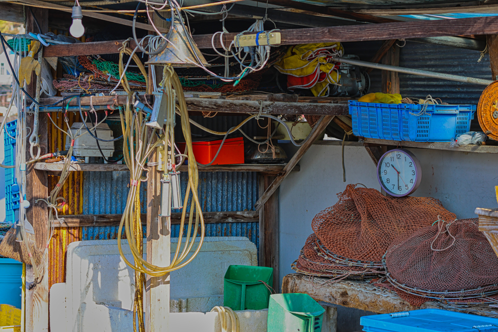 漁港の作業小屋