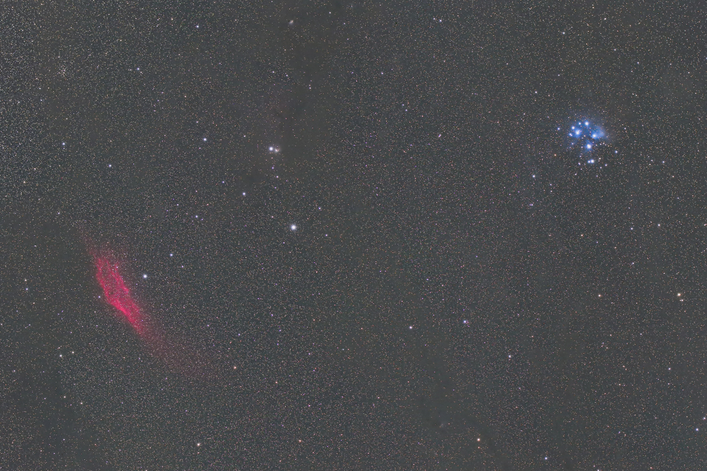 初冬の夜空の赤と青