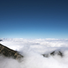 青い空　白い雲　浮かぶ山
