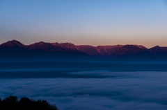 常念山脈の夜明け