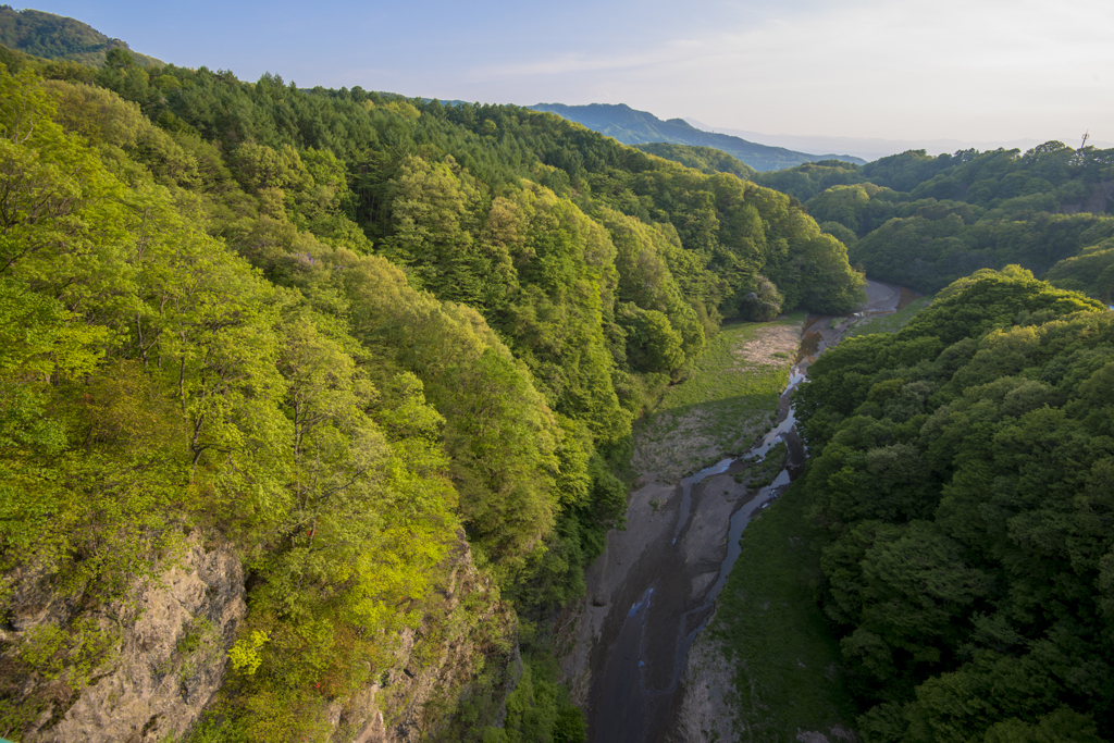 緑の渓谷
