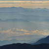 山の朝
