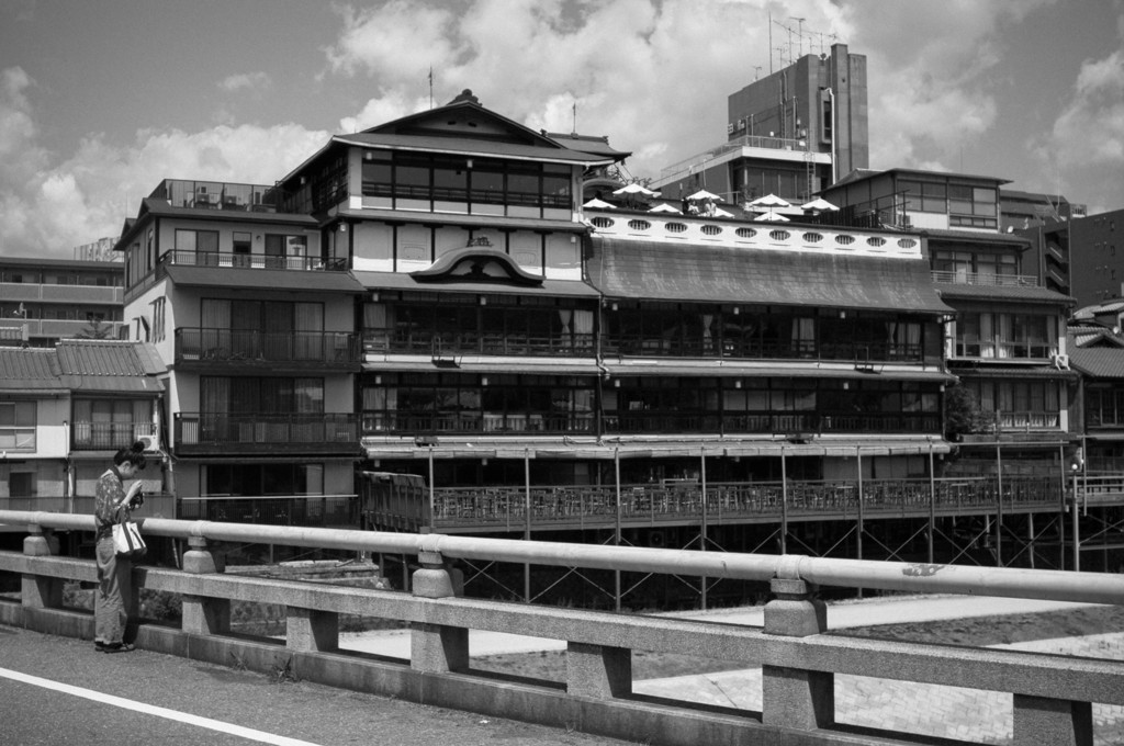 monochrome kyoto