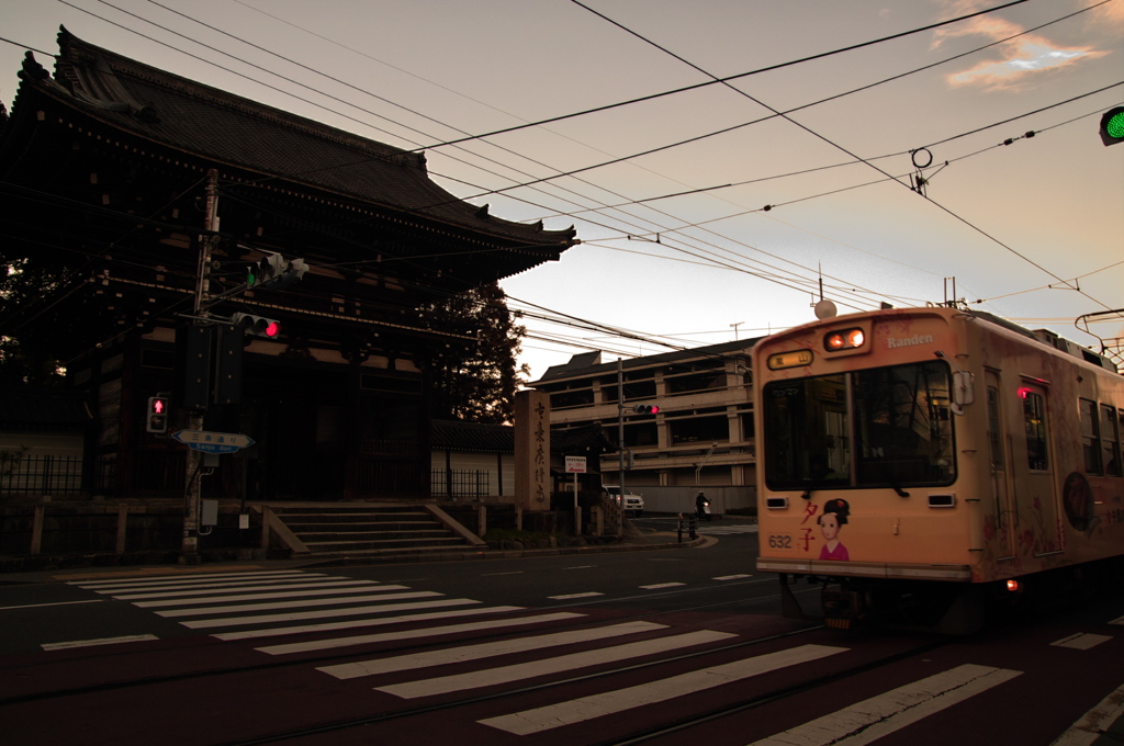 夕電