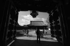 阿弥陀堂へ