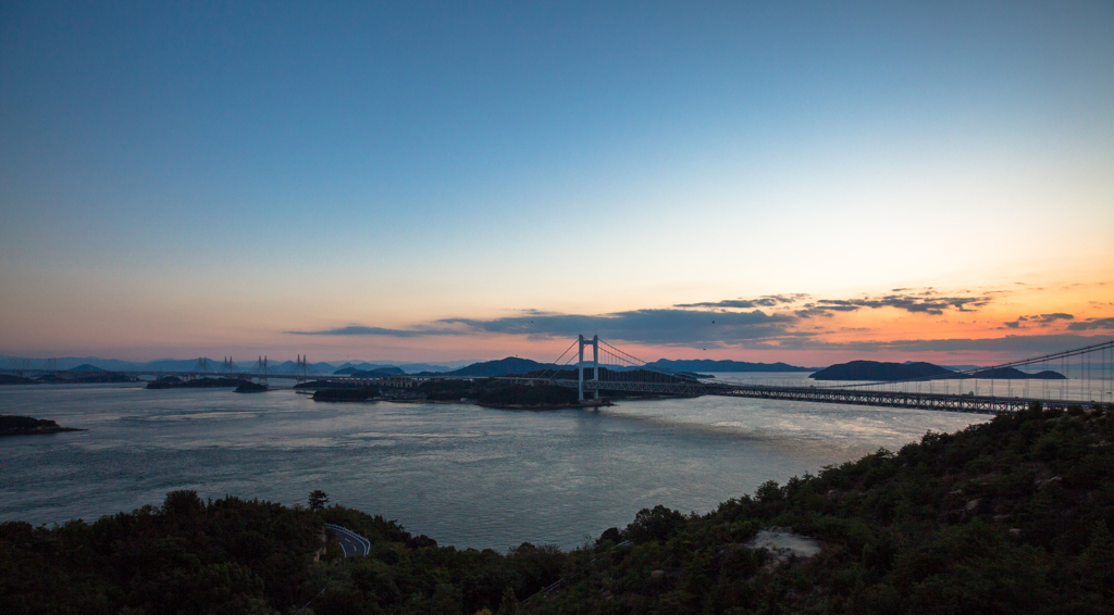 夕刻の瀬戸大橋