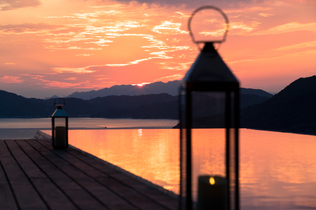 夕景に灯る