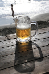 海辺での一杯