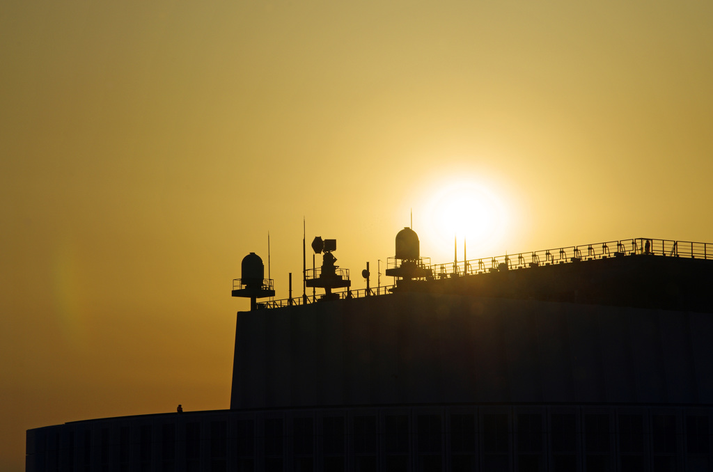 都会の夕暮れ