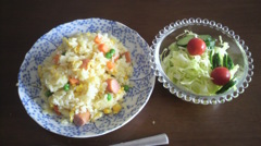 チャーハン　サラダ