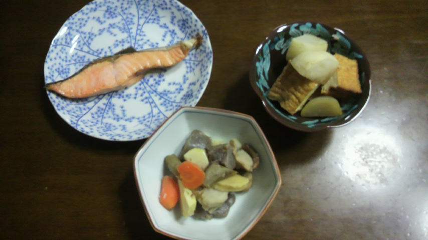 さけの塩焼き　筑前煮
