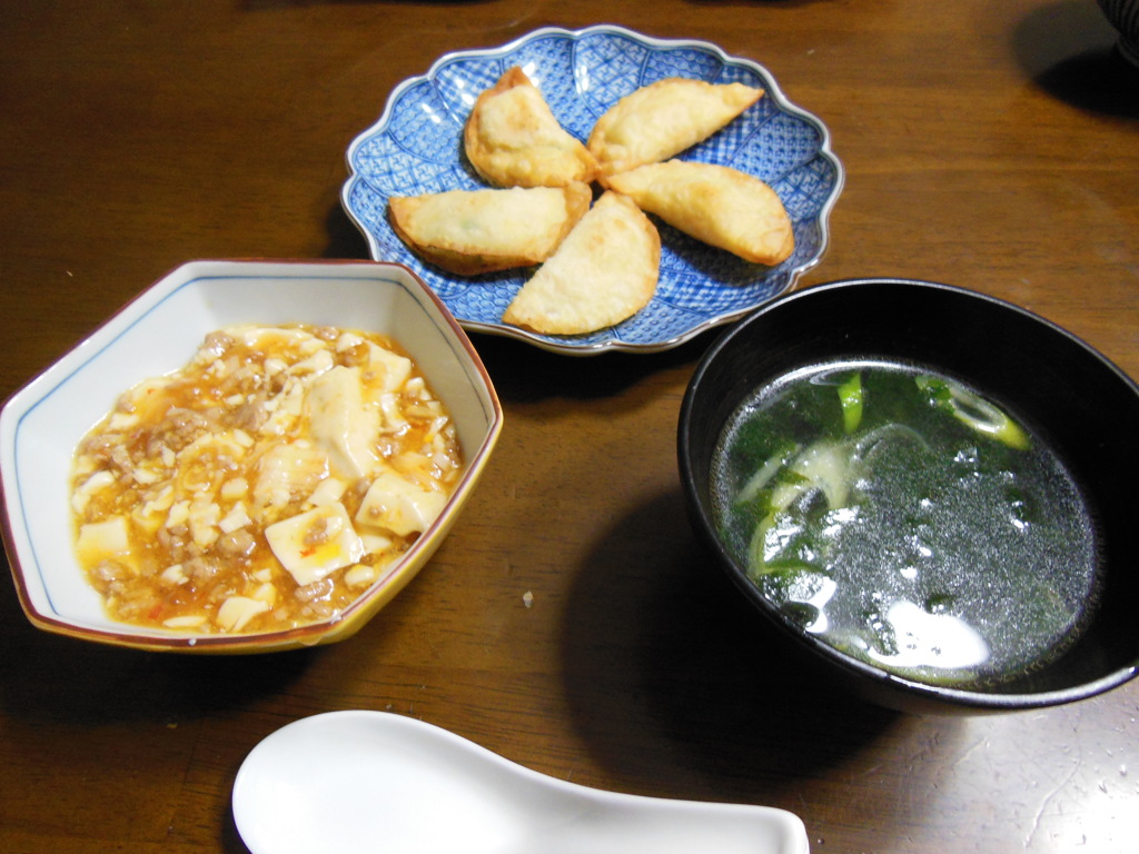 ポテサラ揚げギョウザ　麻婆豆腐