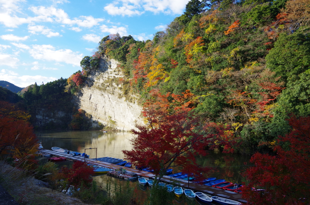 亀山湖の紅葉