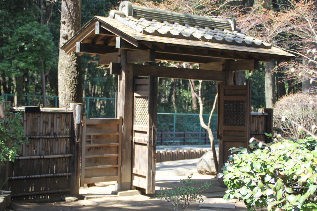 平林寺前の庵