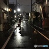 20160827雨舗装路