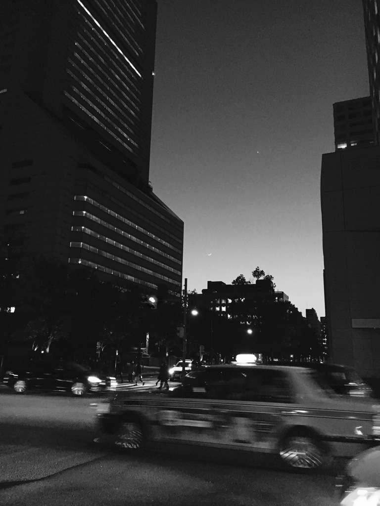 20170228 黄昏の街 繊月 一番星