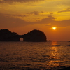 白浜　円月島の夕日①