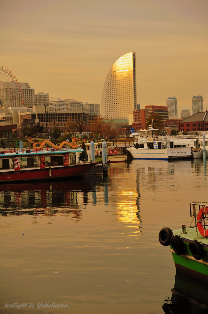 twilight in Yokohama...