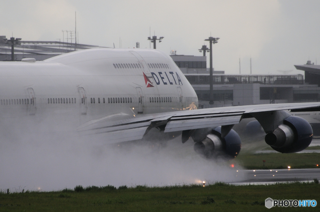 start rolling 747