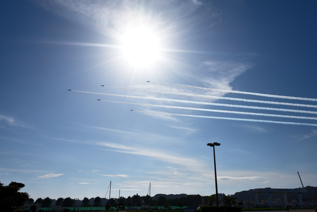 Blue impulse