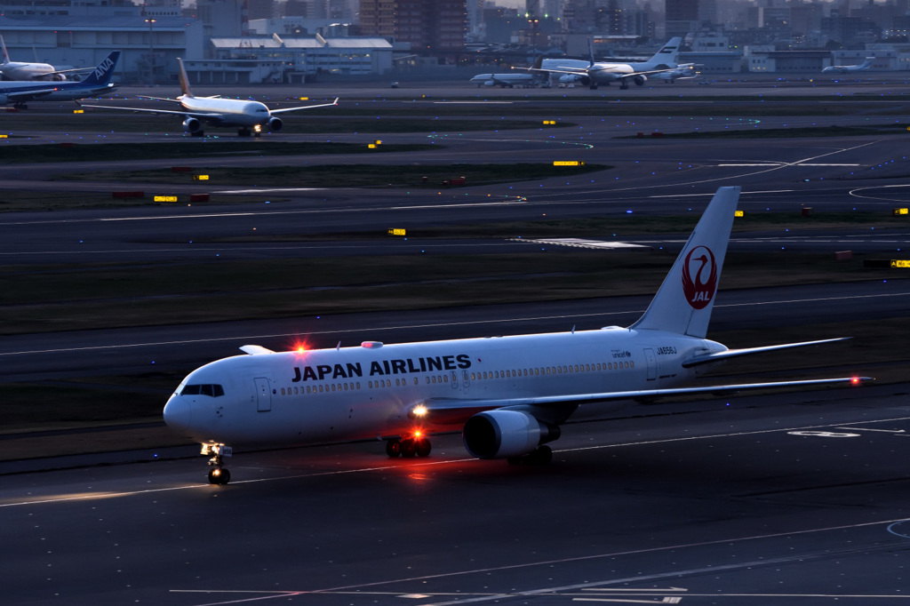 ボーイング767_JA656J