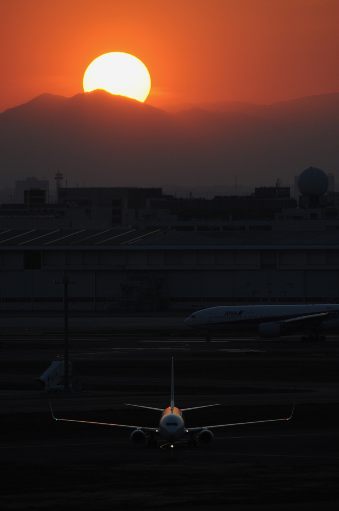羽田空港夕暮れ