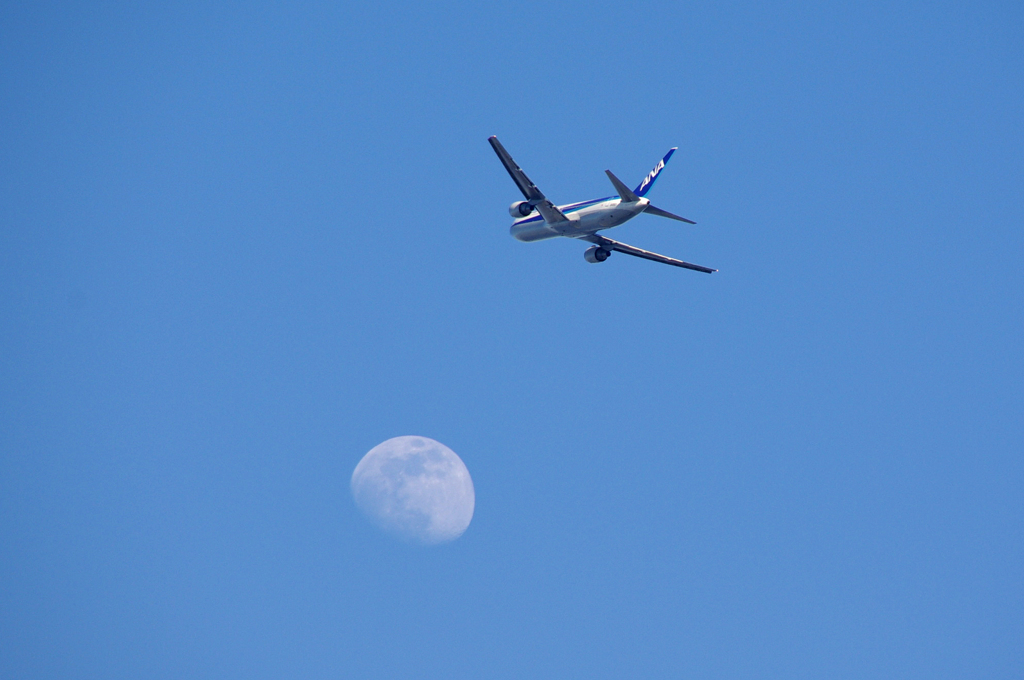 月に向かってFLY