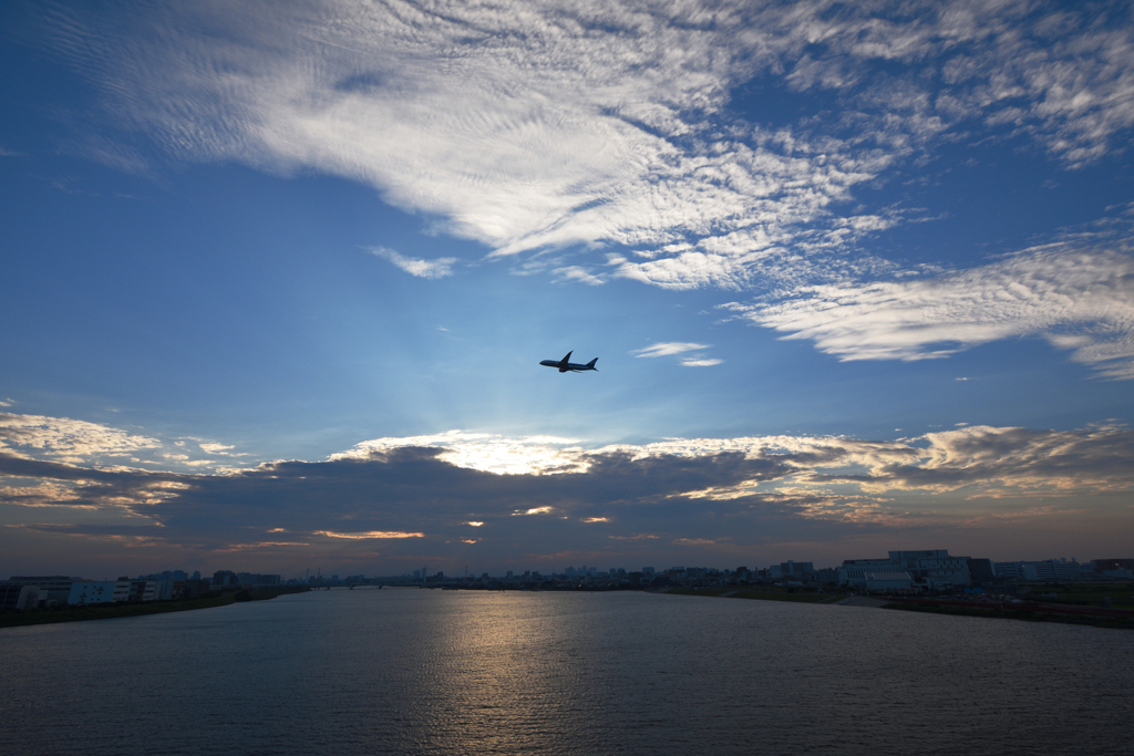 夕刻の離陸
