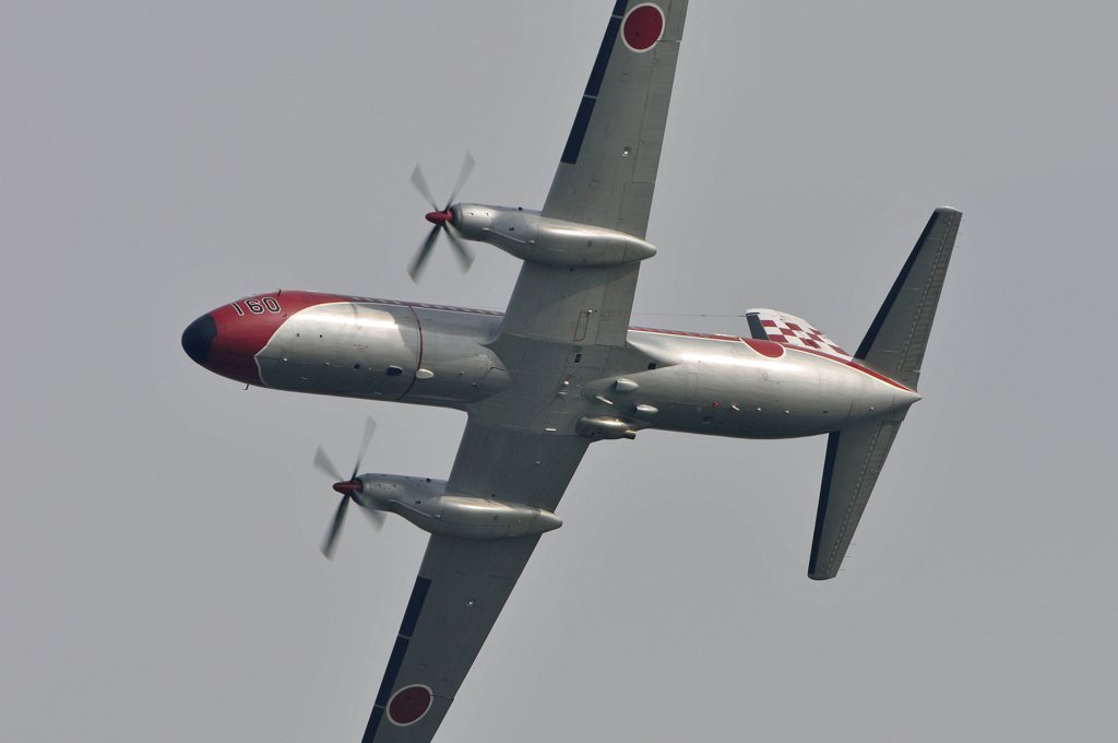 いぶし銀　YS-11