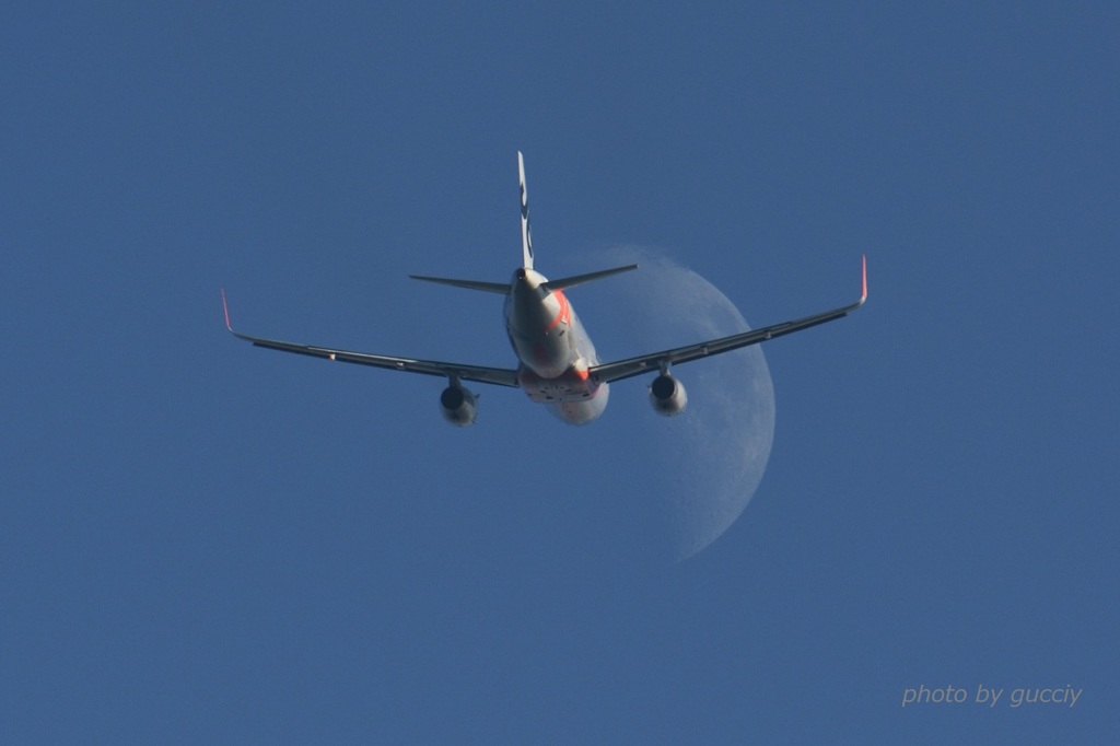 月に向かってjetstar