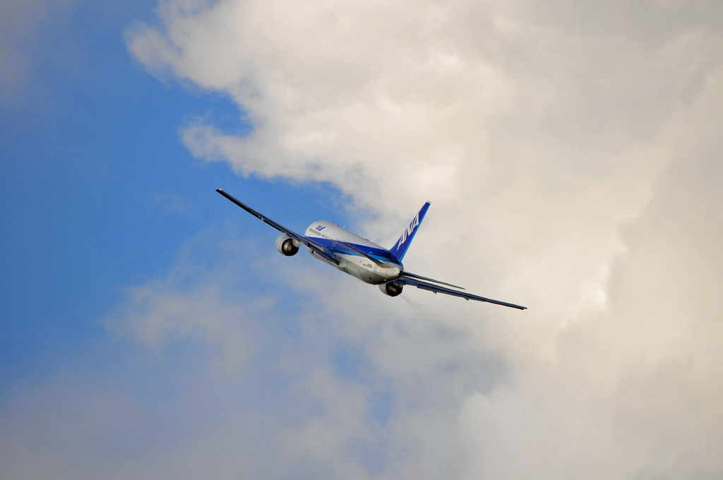 climb and turn right　ANA767