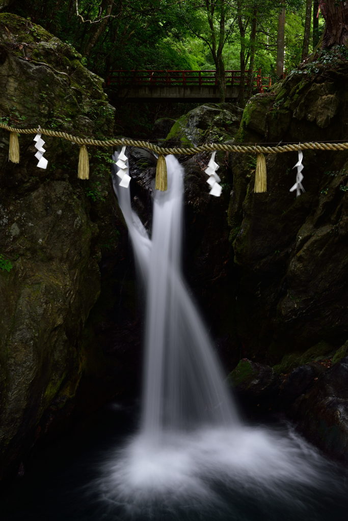 東の滝