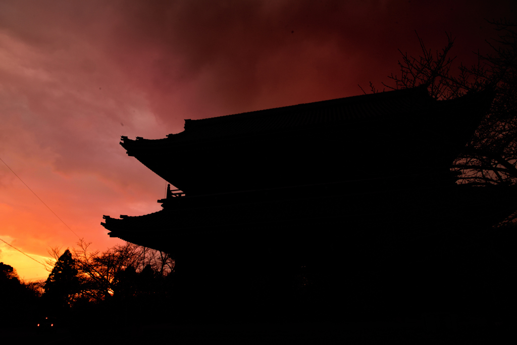 燃える根来寺