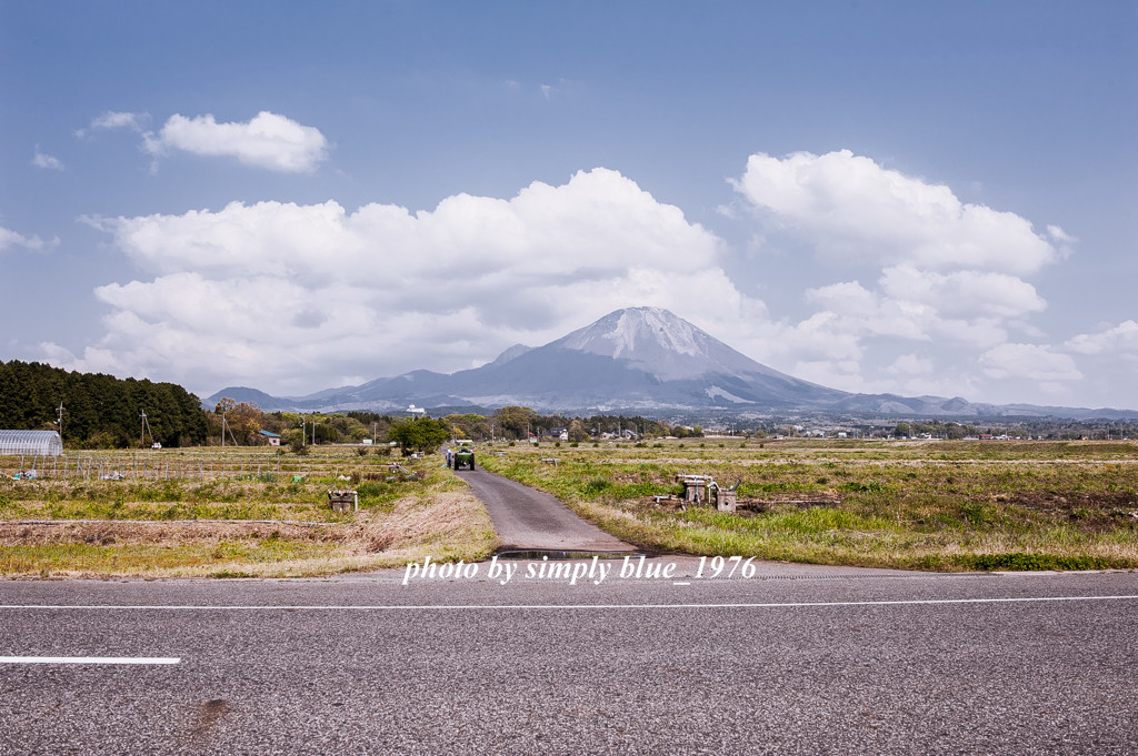 Country road 