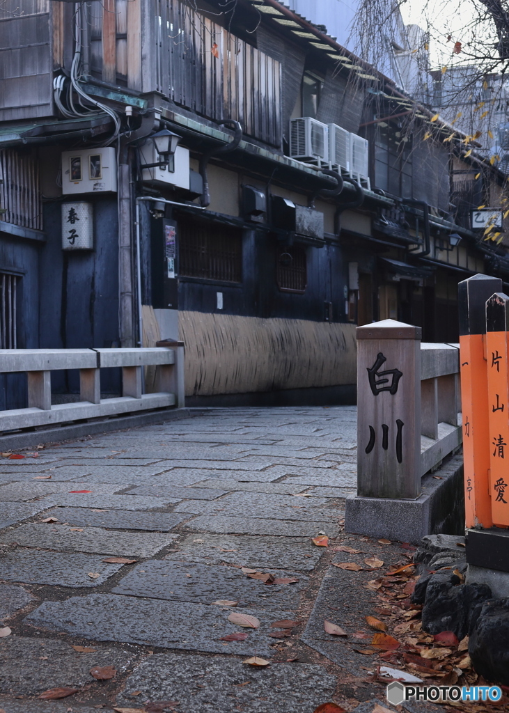 朝の祇園小路 -7