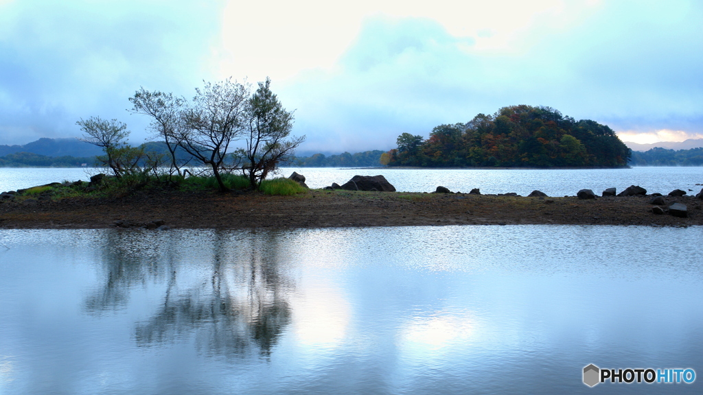 秋元湖の朝