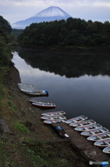 貸しボート場の朝 -2