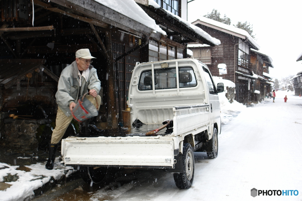 雪の奈良井宿