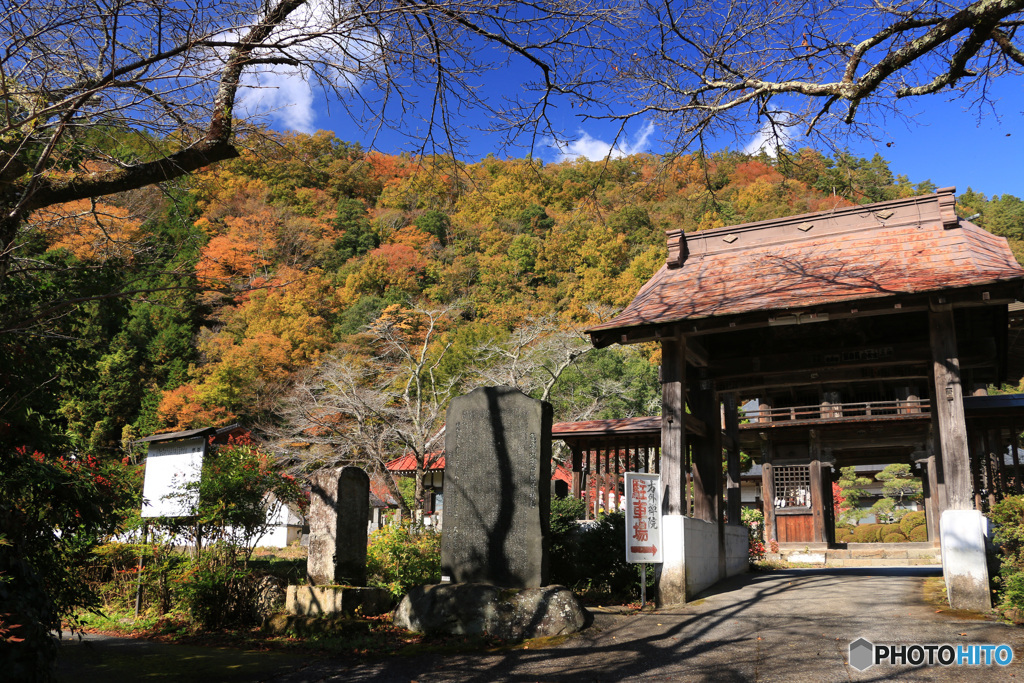 山寺の秋