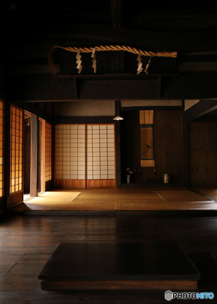 注連縄のある部屋