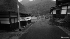 山里に雨が降る