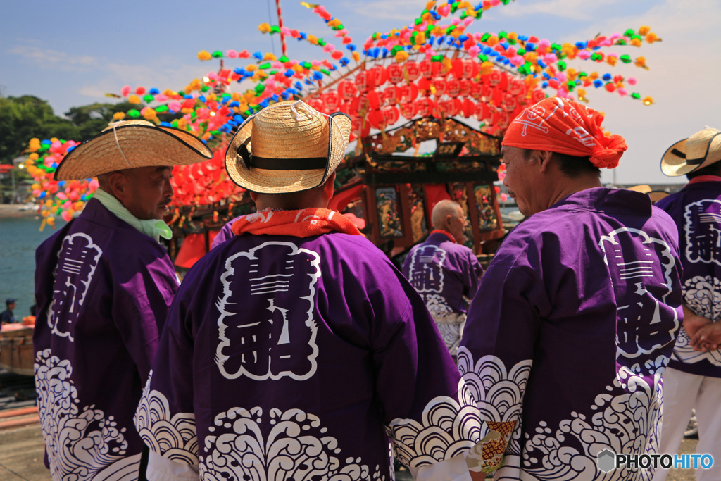 祭りの男衆 (370T)