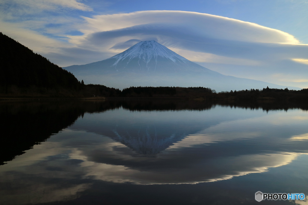 雲の戯れ (328T)